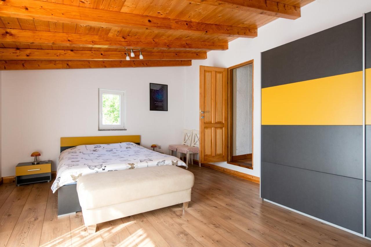 House Boris Apartment Loborika Bagian luar foto
