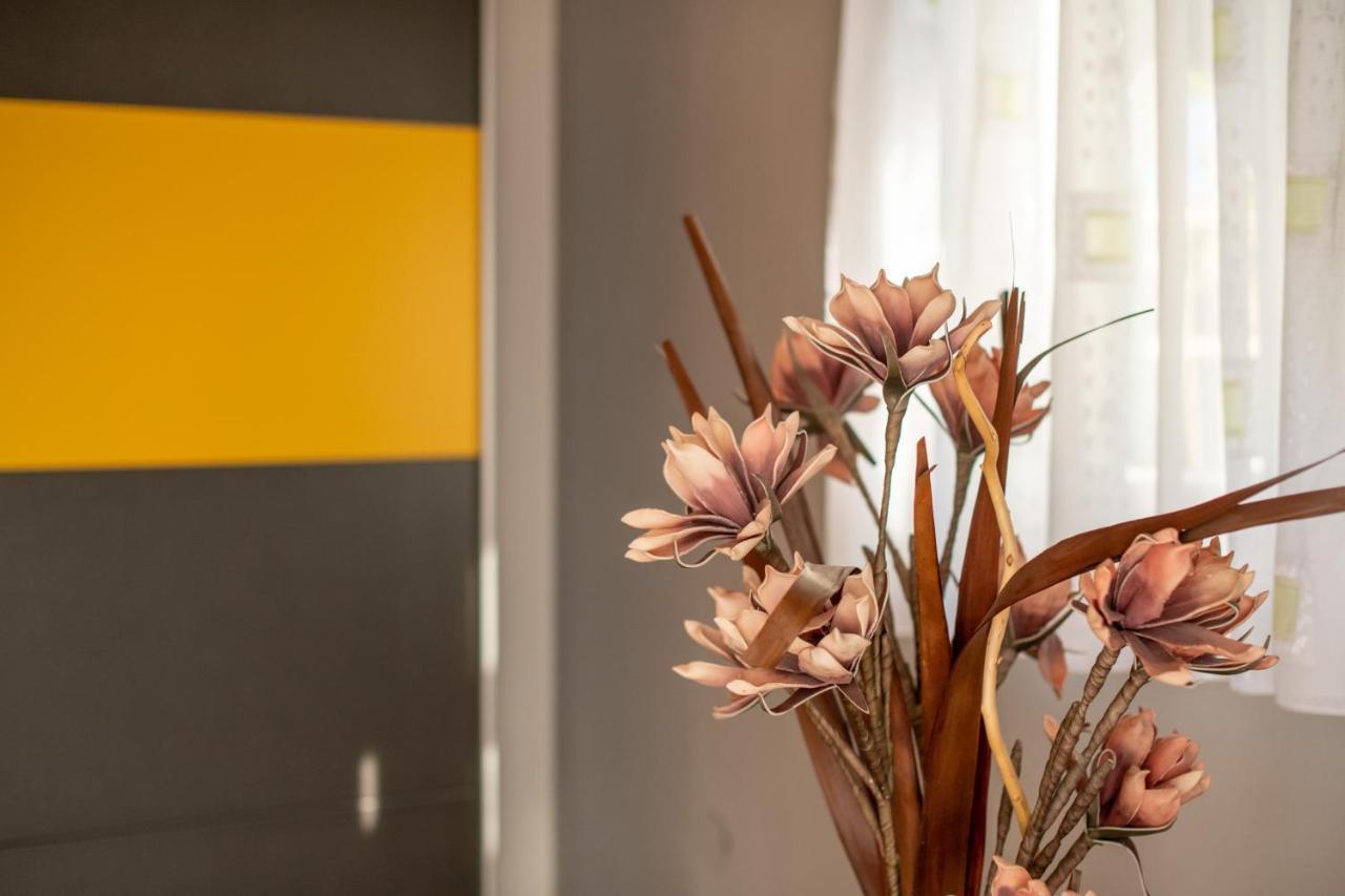 House Boris Apartment Loborika Bagian luar foto